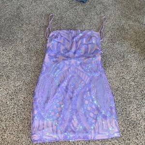brand new Lucy in the sky dress never worn ALL PRICES ARE NEGOTIABLE!!